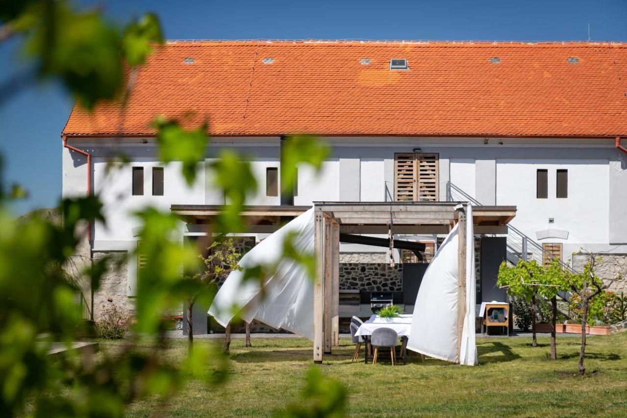 Oblik Resort Louny Zewnętrze zdjęcie